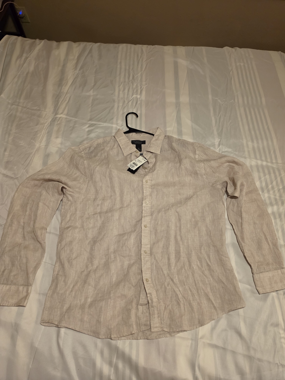 Bloomingdale's Light Beige Casual Linen Button-Down Shirt